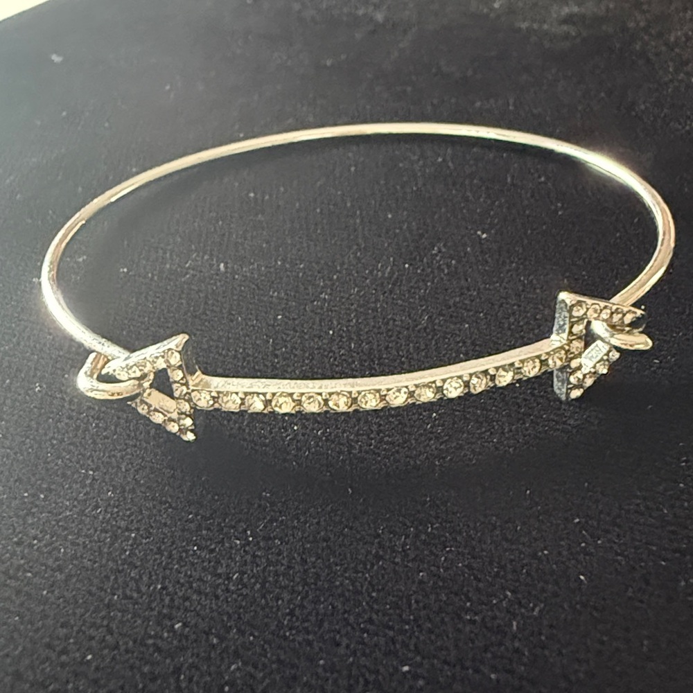 Elegant Silver Arrow Bangle rhinestone Bracelet